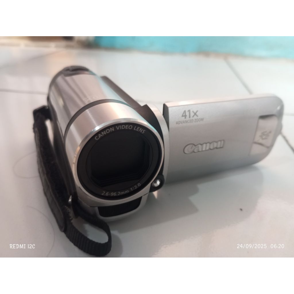 handycam canon legria fs405