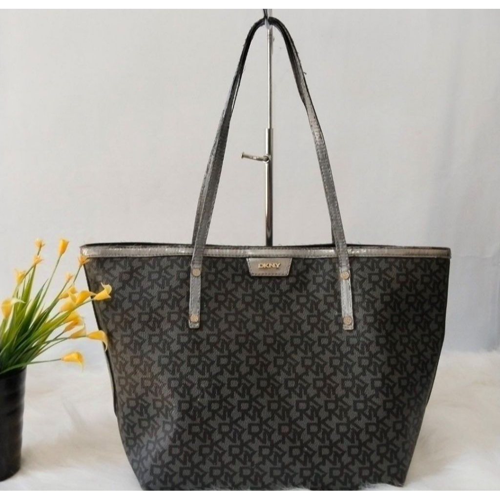 Preloved tas tote wanita DKNY