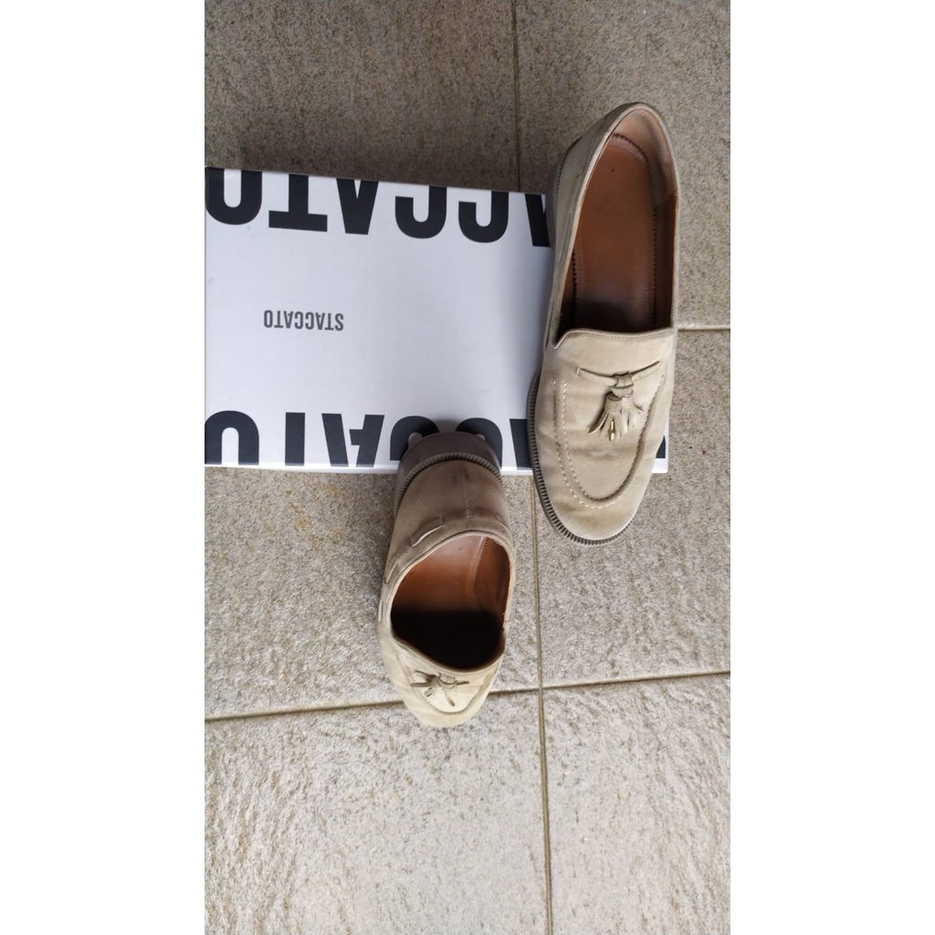 preloved sepatu staccato