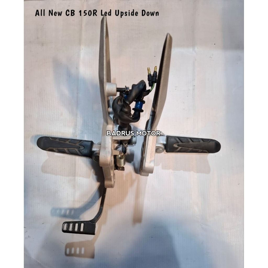 Fostep depan pijakan kaki depan CB 150R Led Upside Down original copotan normal