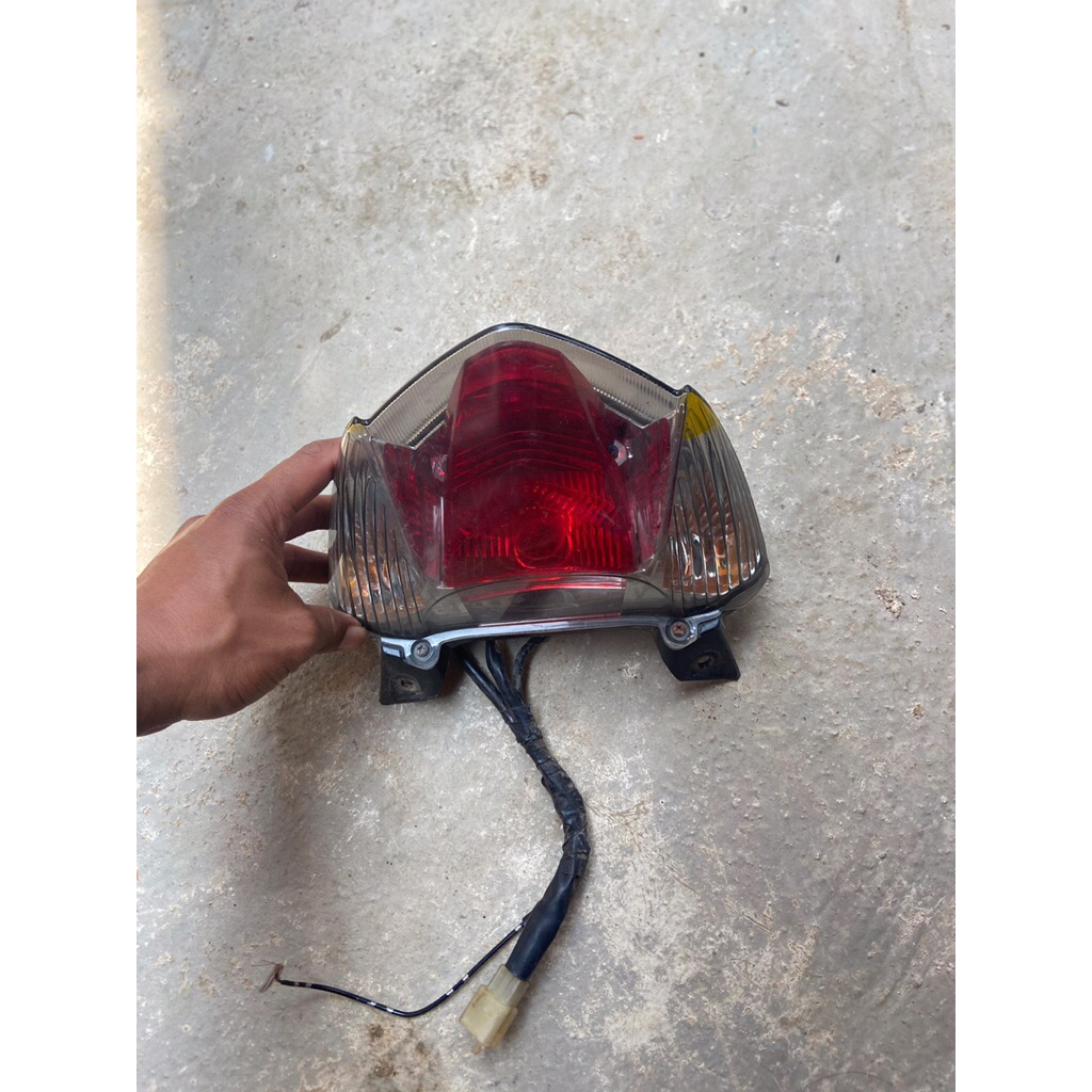 original Lampu belakang mio J / mio gt