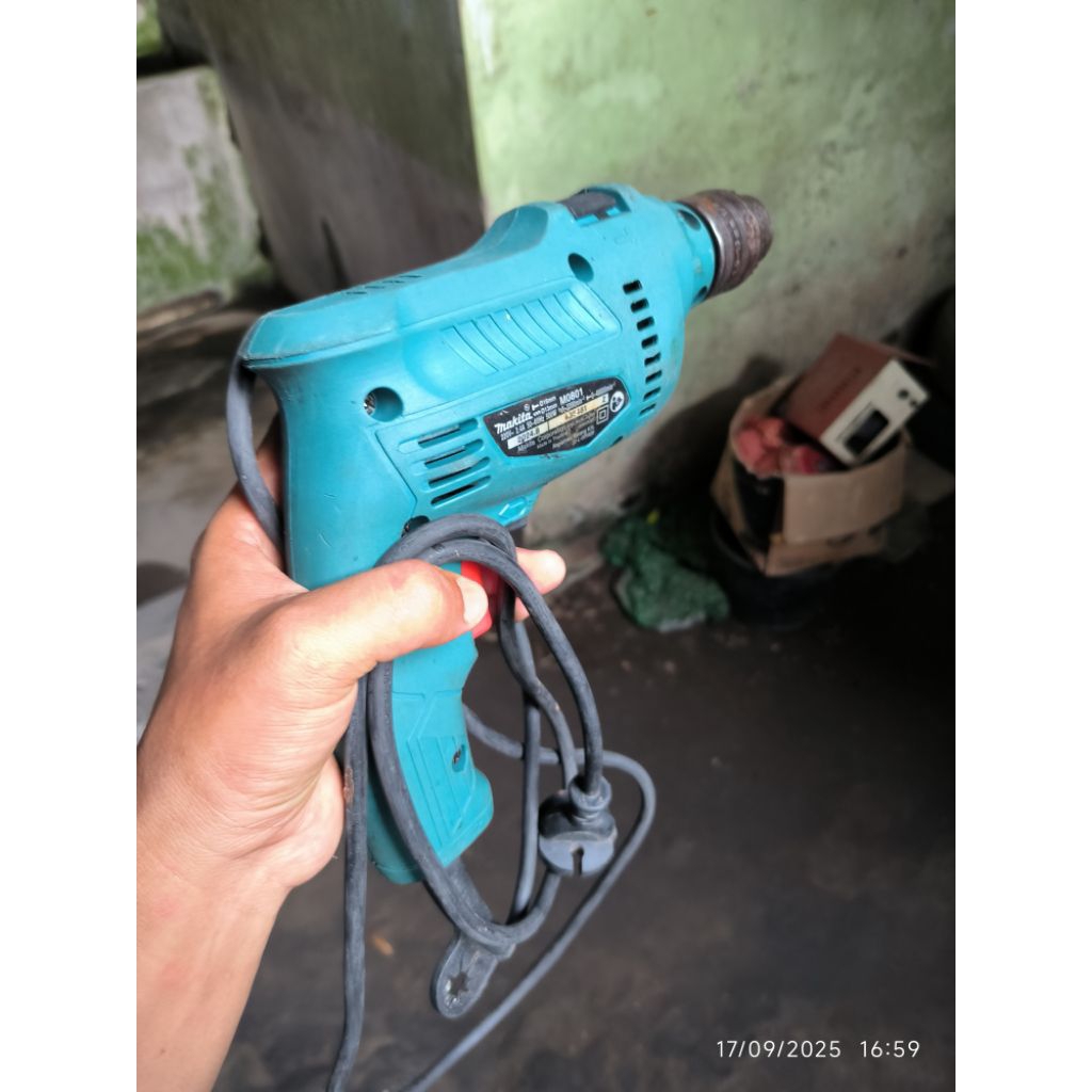 Bor Makita 13 Mm bekas