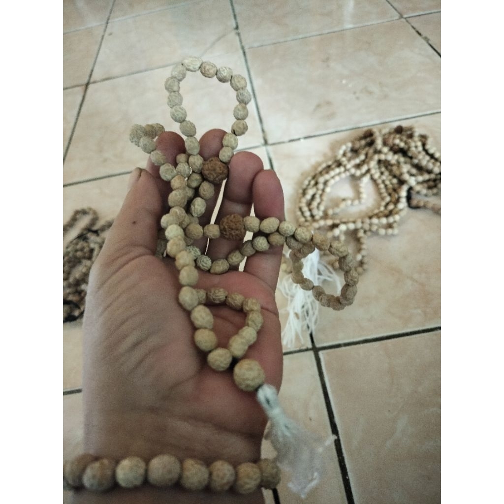 satu paket tasbih dan gelang biji Bidara arab