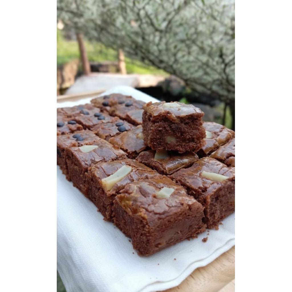 lekker holland coklat 10x20cm, isian coklat, nanas, keju, kacang, mix 2rasa