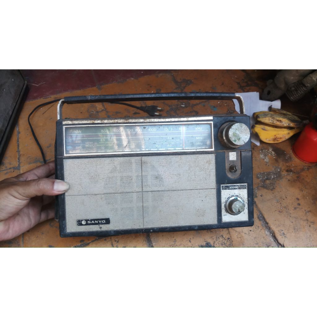 radio sanyo original jadul th 80 an