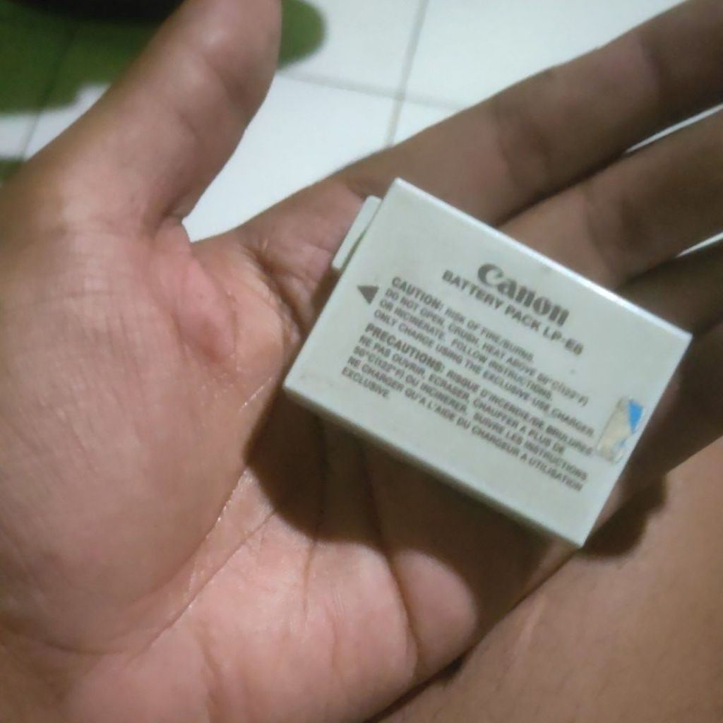 baterai Canon 600D
