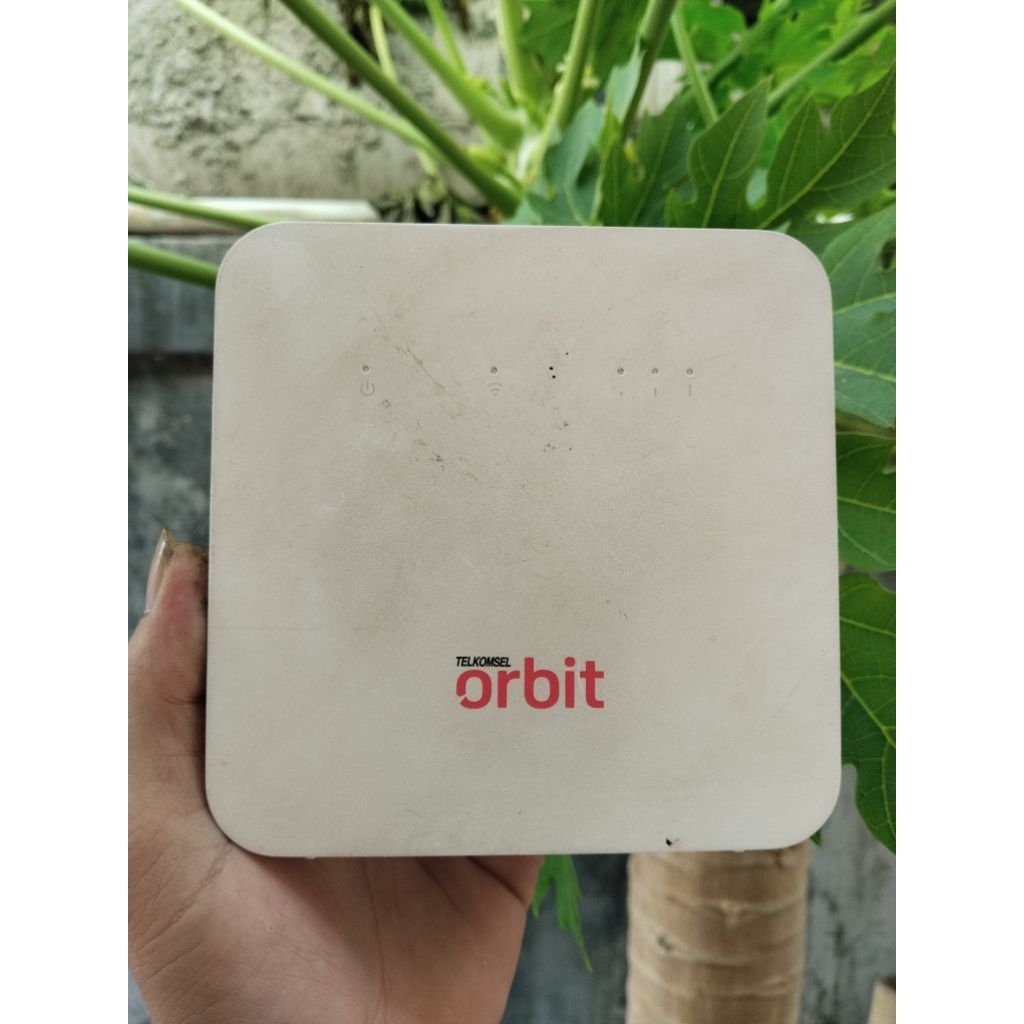 WIFI ORBIT MODEL B312-926