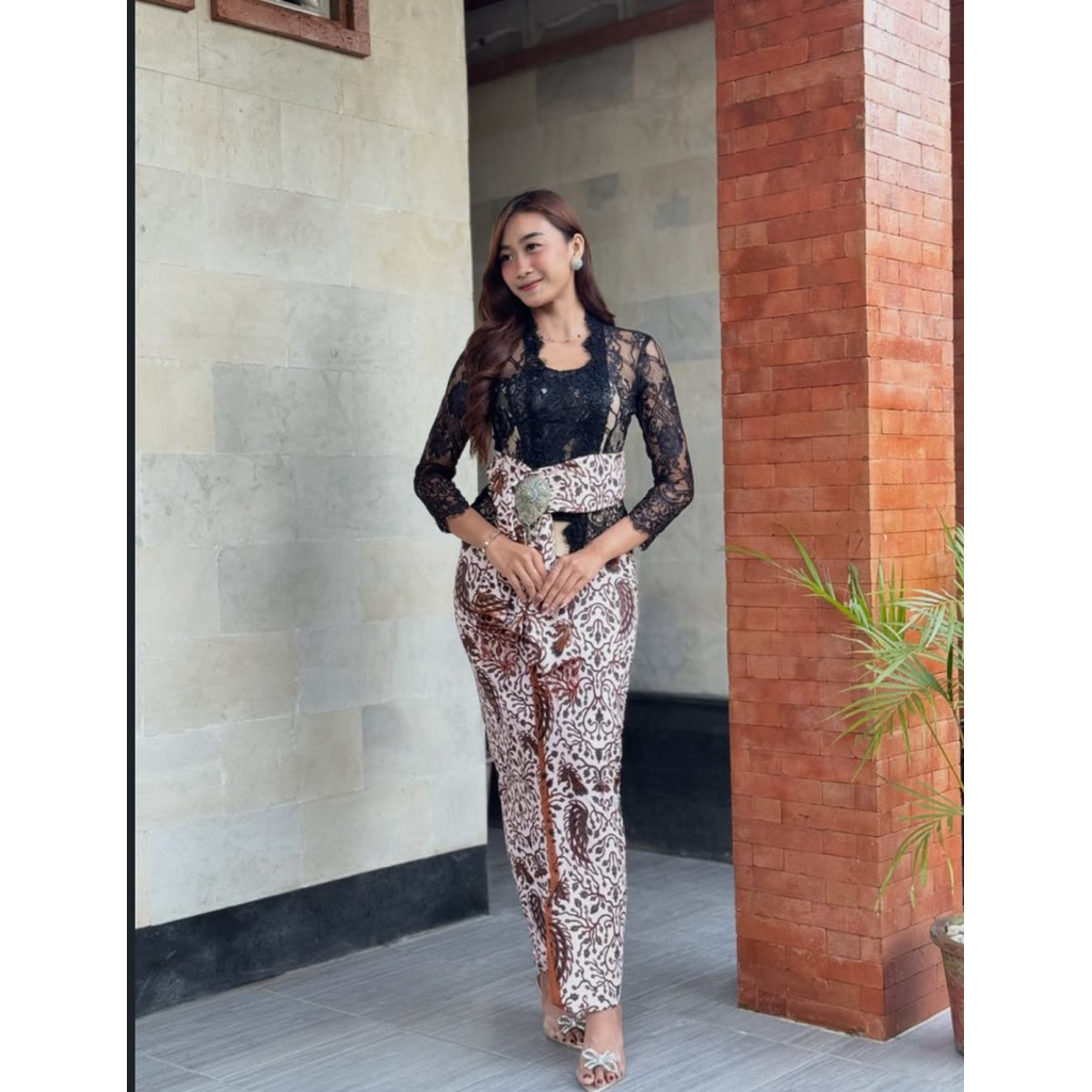 kamen batik lembaran. kamen batik Paris. batik Paris. kamen Bali. kamen batik lawasan. kamen batik P