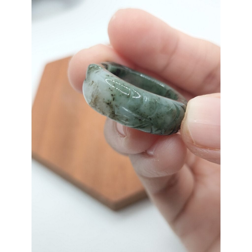 Giok Burma Fish Bangle Ring (jadeite)