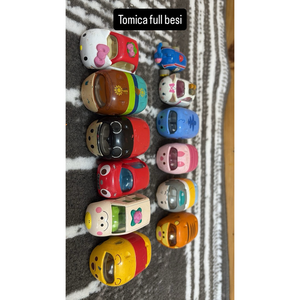 Mobil Tomica Karakter
