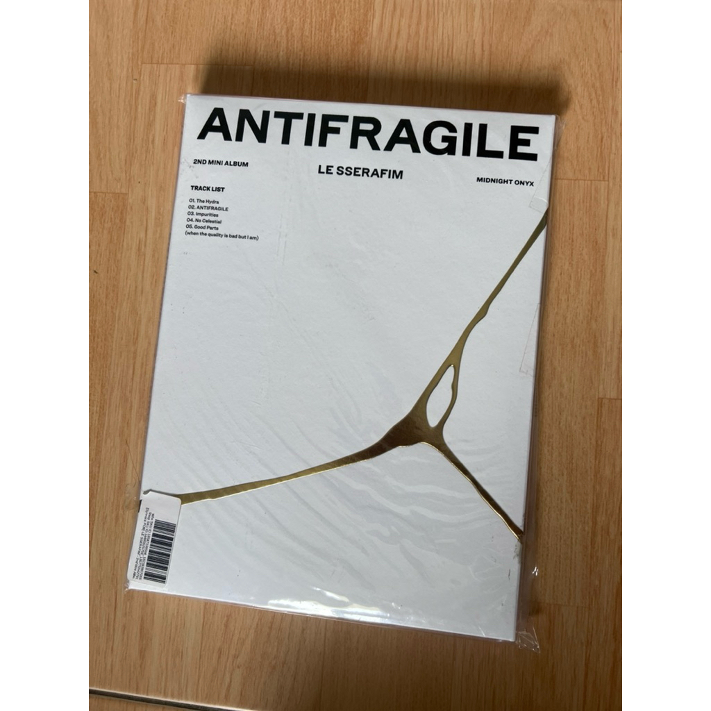 Le Sserafim Album ANTIFRAGILE