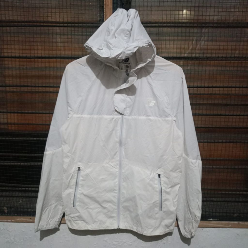 Jaket running NB minus