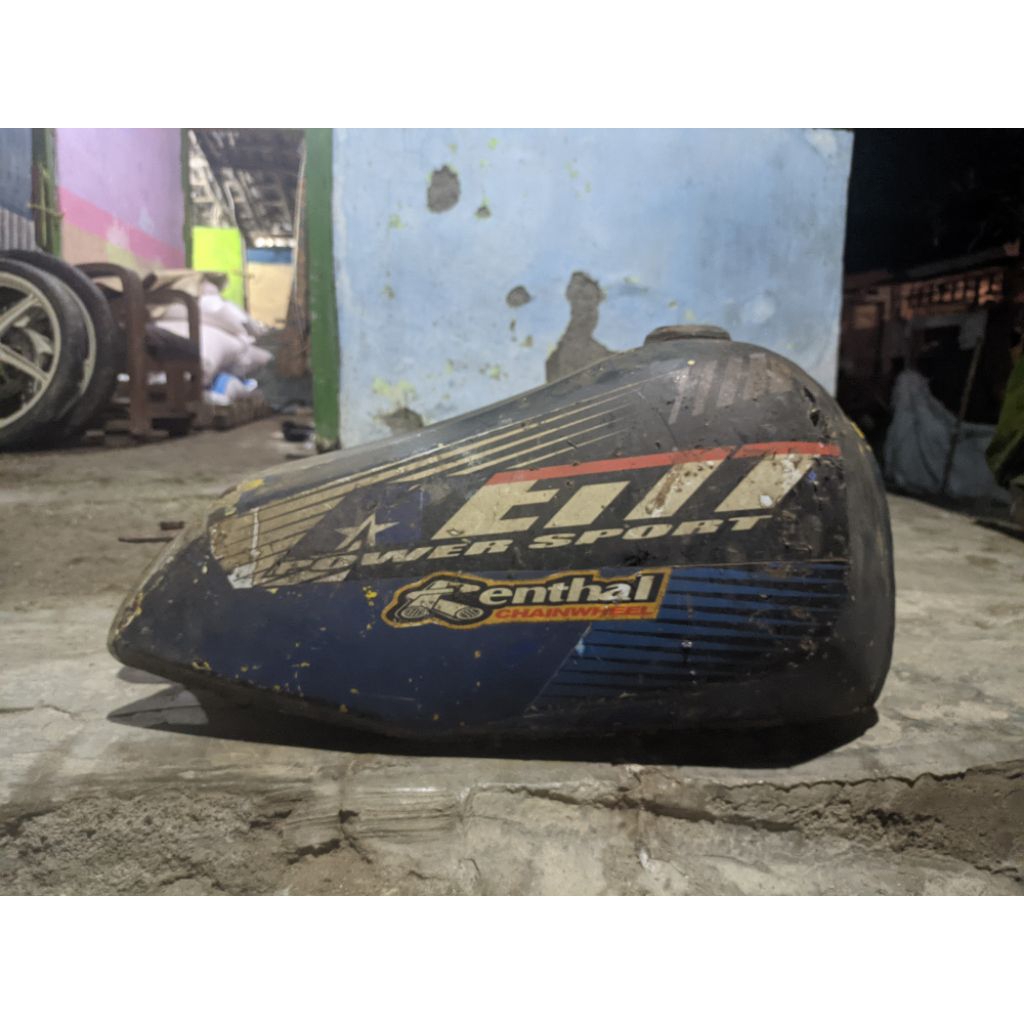 tangki trail jadul kondisi bahan