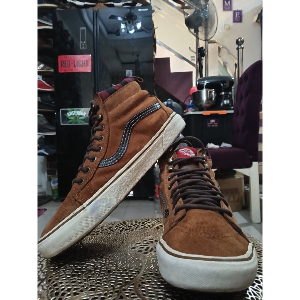 Vans Sk8 Hi Scotchgard Men’s High Top Brown Suede Red Plaid