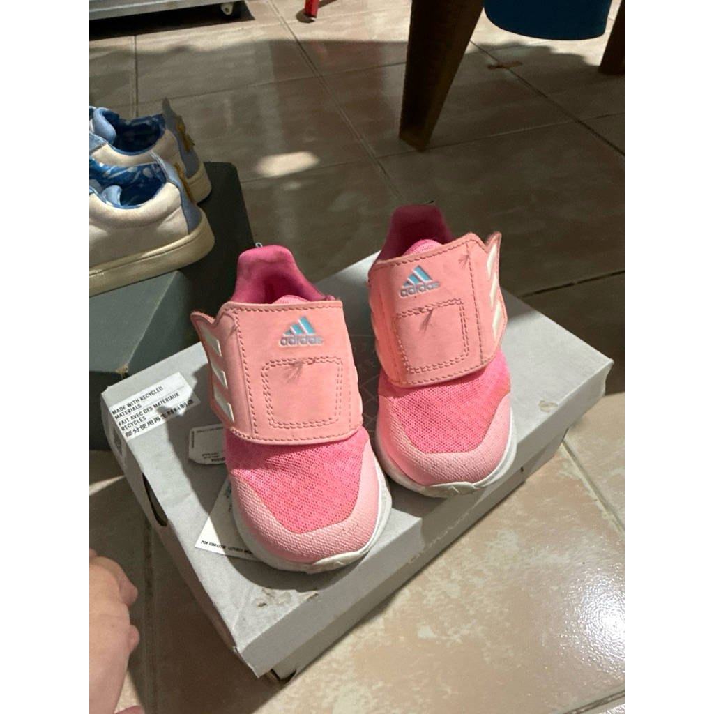 sepatu second anak