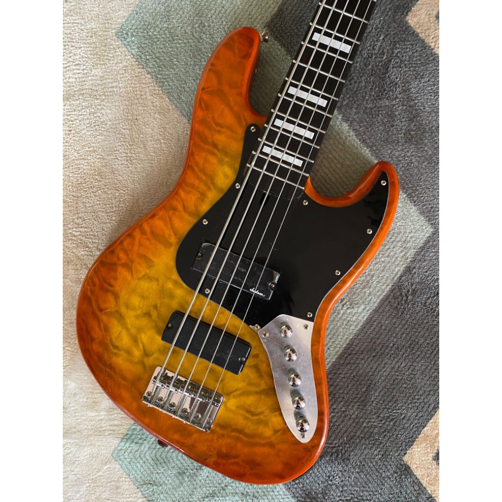 Bass 5string Sire Marcus Miller custom