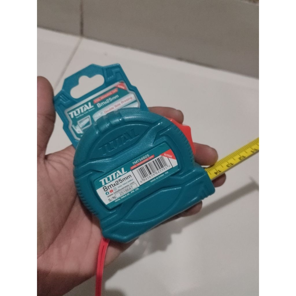 Meteran 8m TOTAL TMT34825 PREMIUM / meteran 8 meter / steel measuring tape 8M TOTAL TMT34825