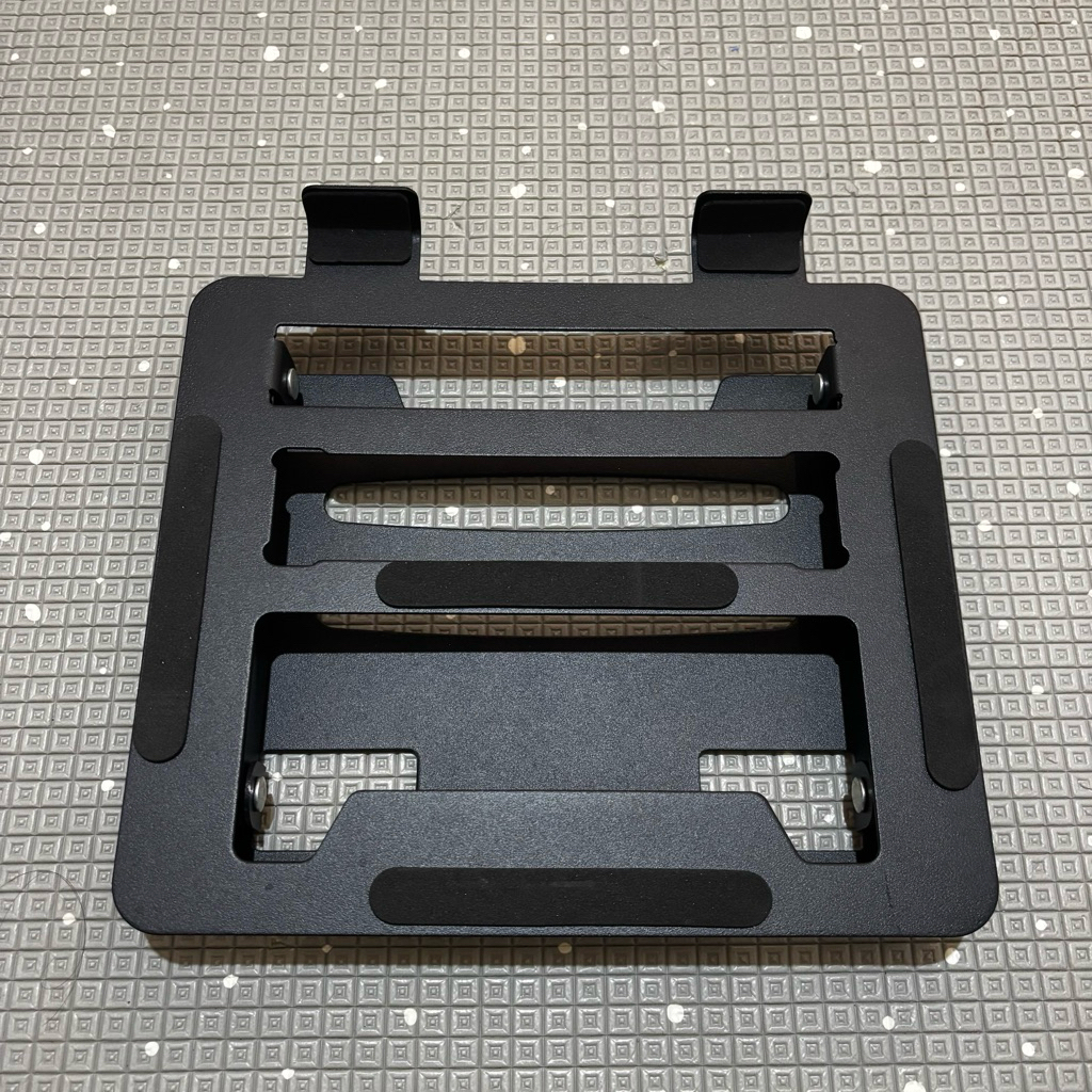 PRELOVED Laptop Stand