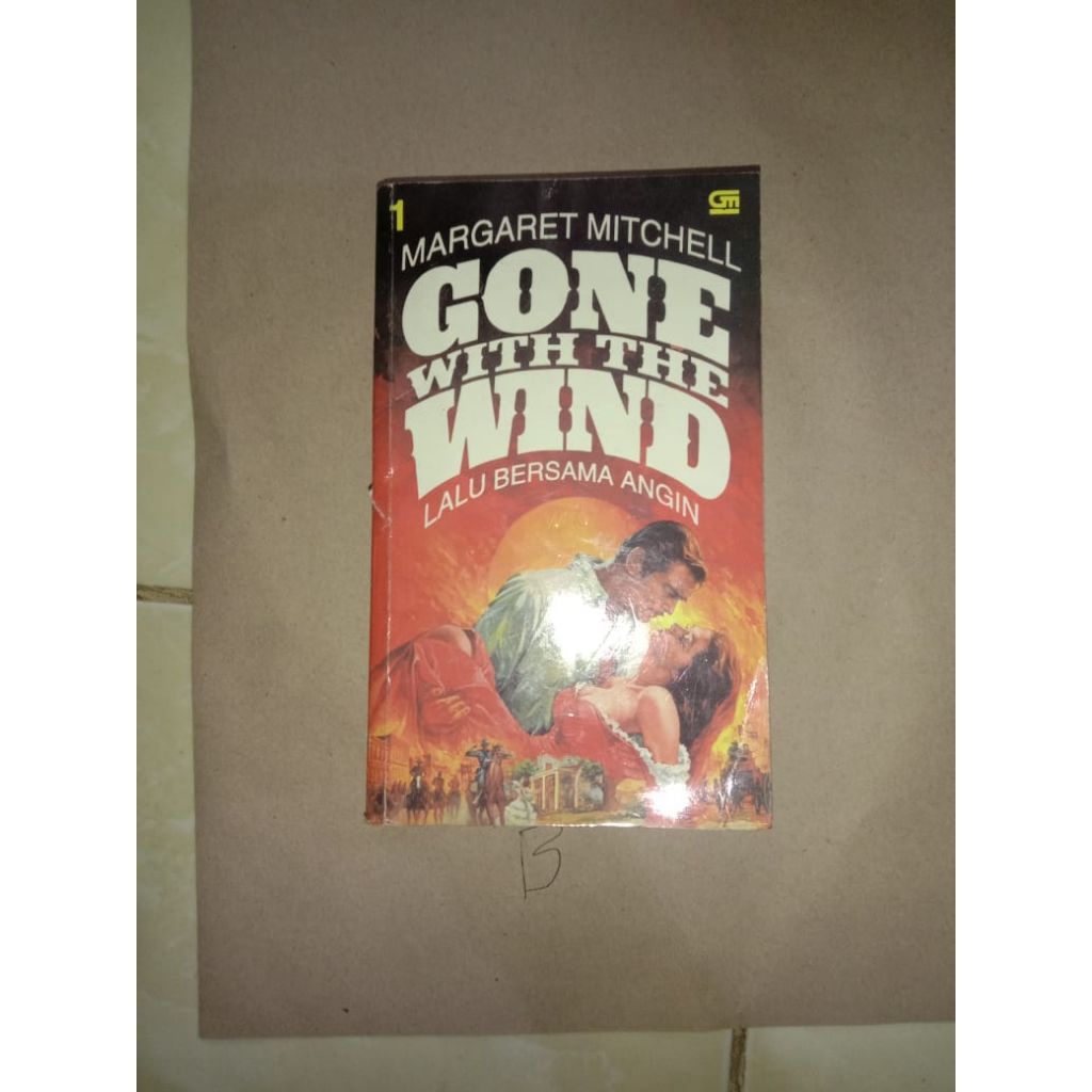BUKU GONE WITH THE WIND LALU BERSAMA ANGIN