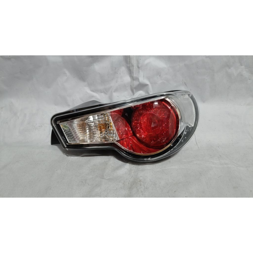 Lampu belakang stoplamp Toyota FT86