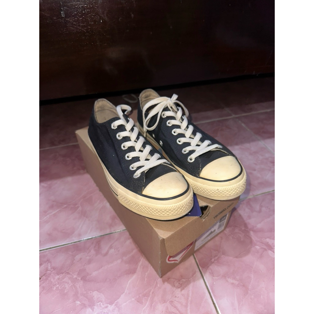 SEPATU VENTELA ETHNIC LOW BLACK/NATURAL UNISEX SECOND SIZE 38