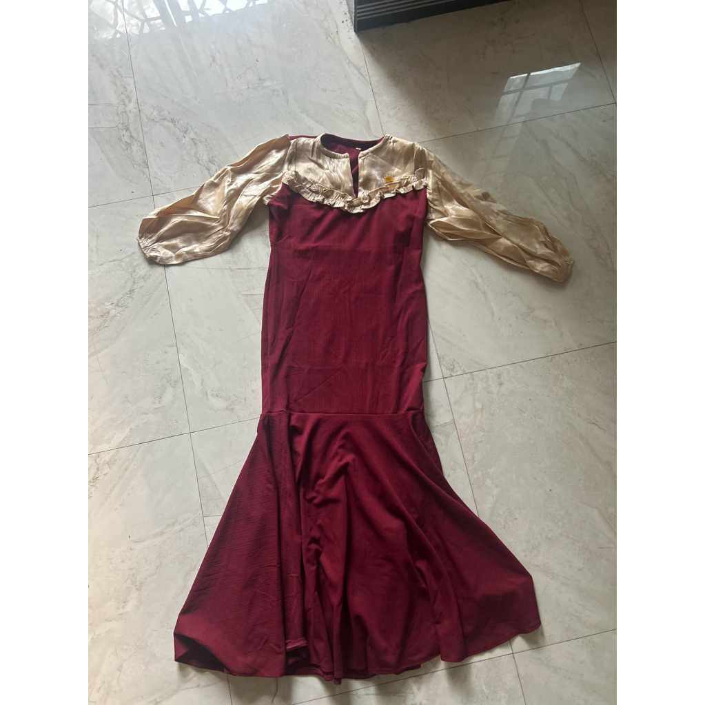 dress wanita maroon cream