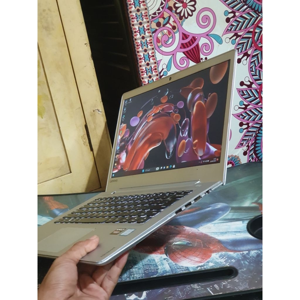 lenovo rendering dual vga core i7 ram 8 ssd 500gb radeon R7