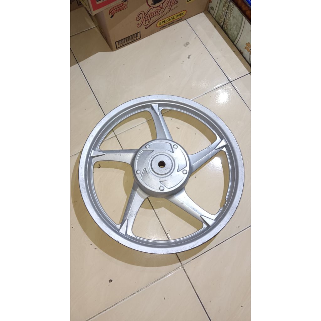 Velg Belakang Racing Nouvo Z Ring 16 original yamaha