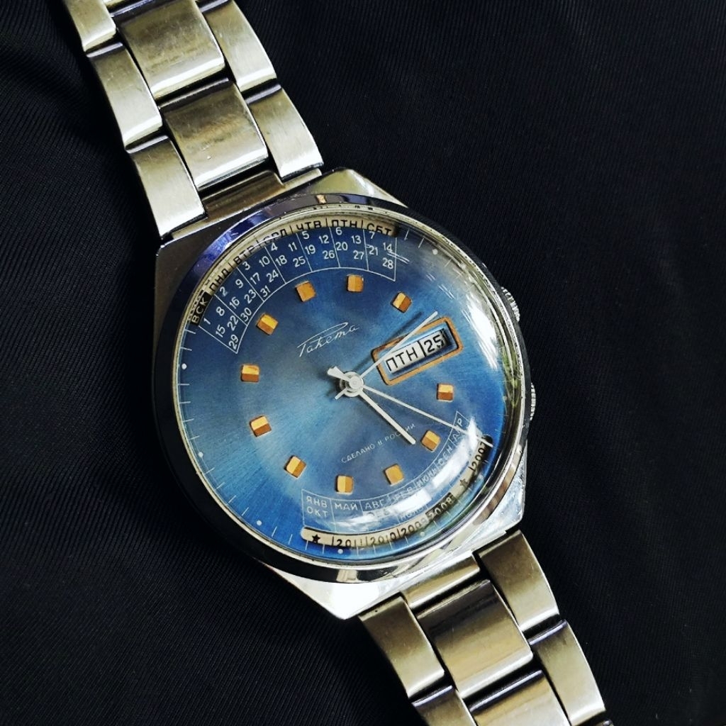 Raketa Prepetual Calendar Jam Tangan Vintage Russia