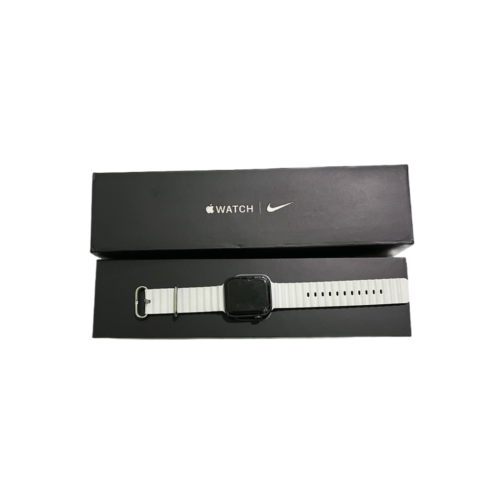 apple watch/iwatch series 5 nike edition||44mm (-layar pecah) fullset Kondisi Nyala hanya saja layar