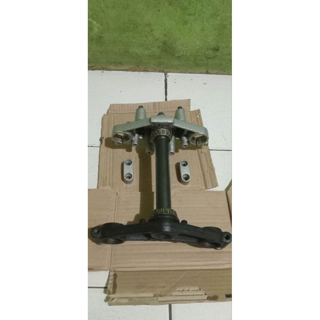 SEGI TIGA/T ATAS BAWAH VIXION OLD