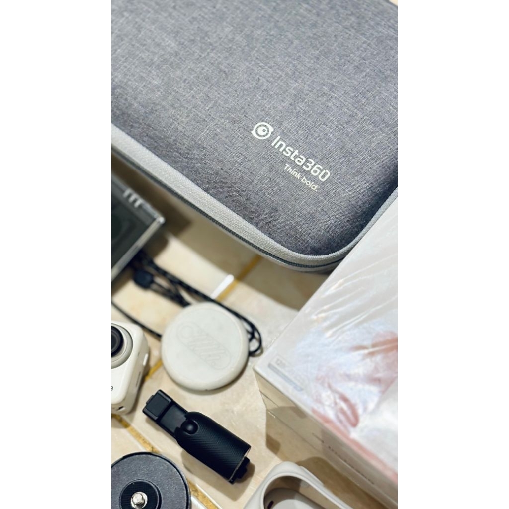 INSTA 360 GO 3 128 GB PUTIH SECOND BEKAS