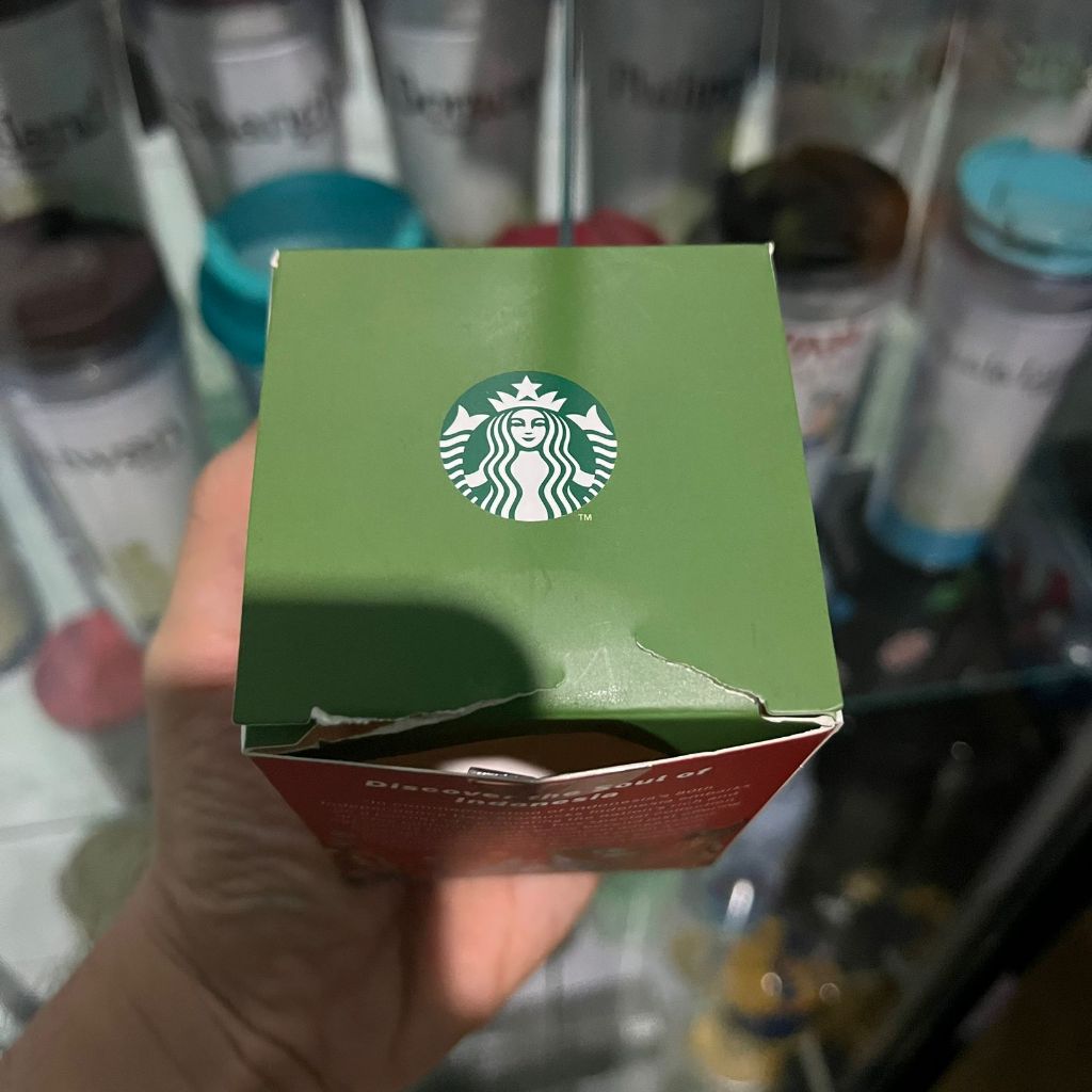 Figurine Bear Strabucjs Official Indonesia Mini Figurine Blind Box, Starbucks Starbucks Spongebob Sq