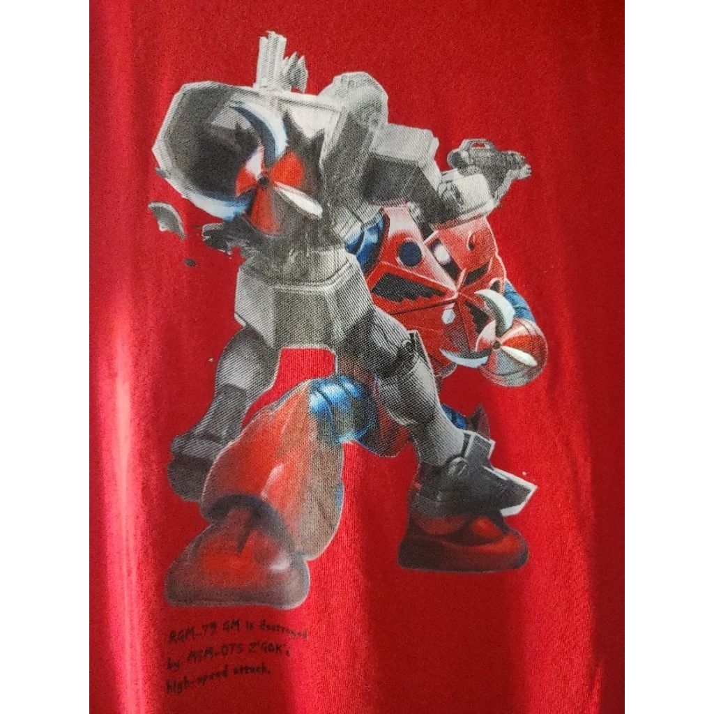 kaos anime uniqlo gundam official