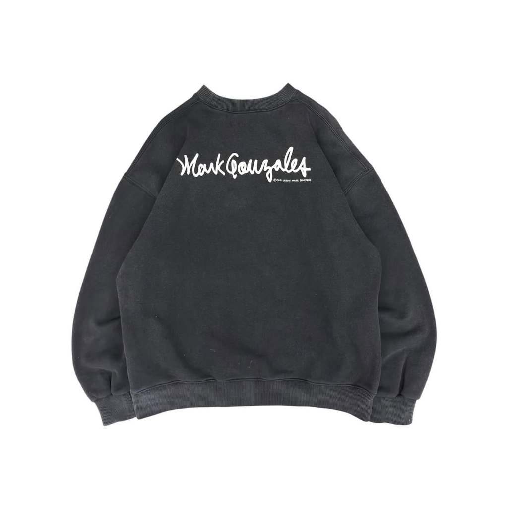 MARK GONZALES CREWNECK  Condition 9/10 ✨ ◾Size : XL ◾PxL : 62x57 ◾Minus : Fading merata ◾Harga : 99