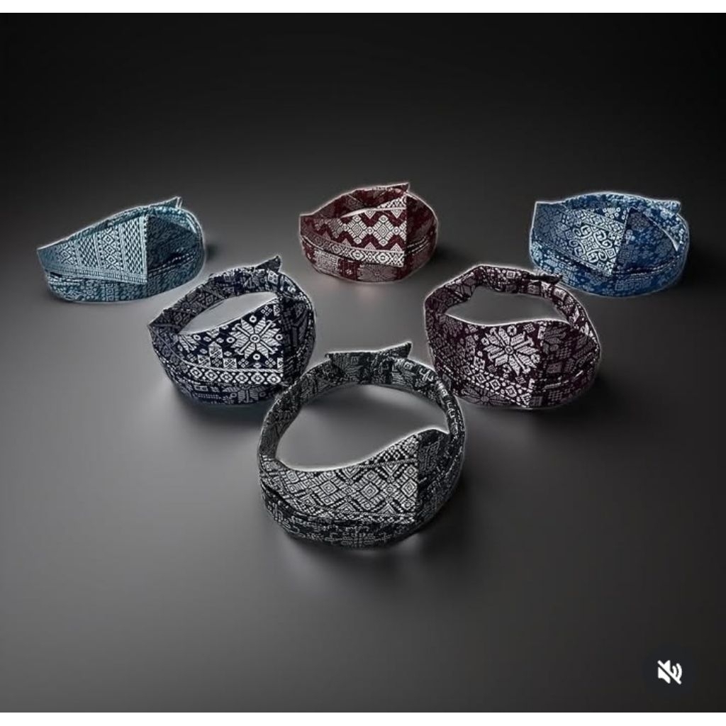 Tanjak Melayu Pria Dewasa