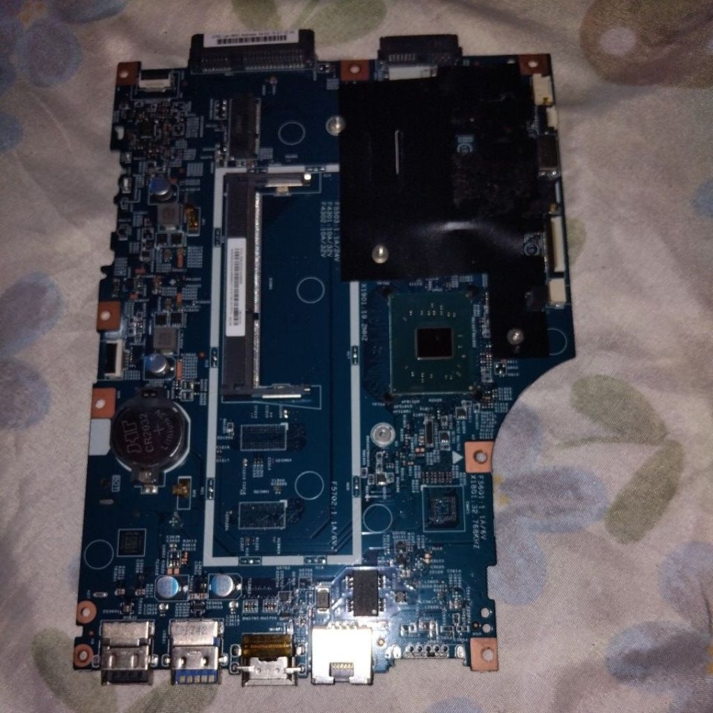 Motherboard mobo laptop lenovo V110, mati, ori, buat diambil partnya