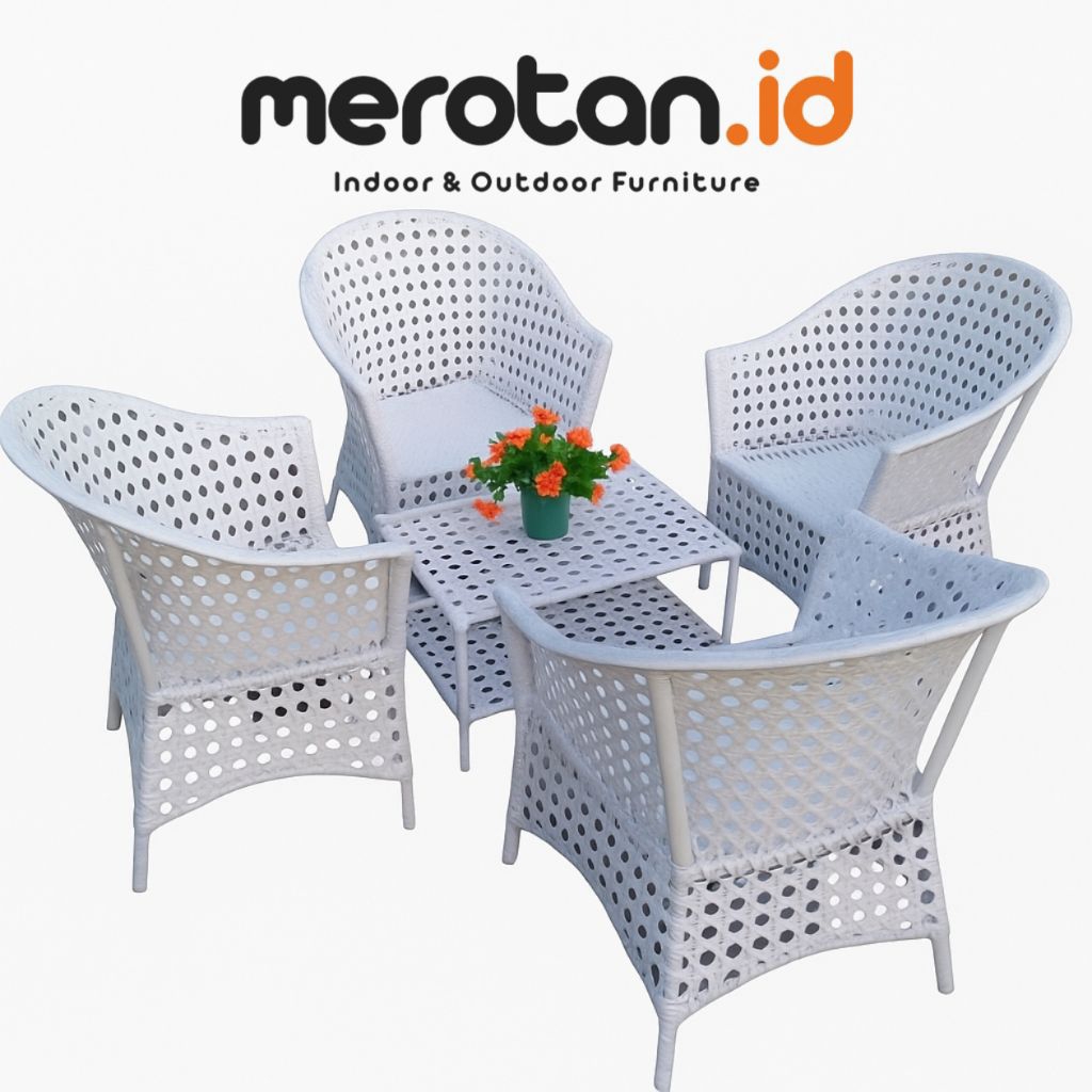 Set Kursi Santai Outdoor Rotan Sintetis / Kursi Tamu Outdoor Rotan Sintetis
