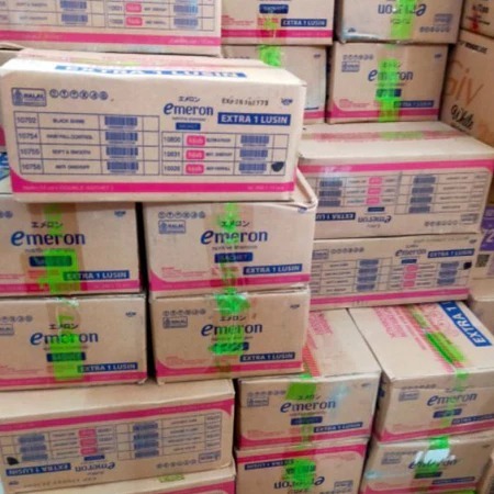 1 DUS/KARTON EMERON SHAMPOO SACHET 10mL | BLACK SHINE | SOFT SMOOTH | HIJAB |