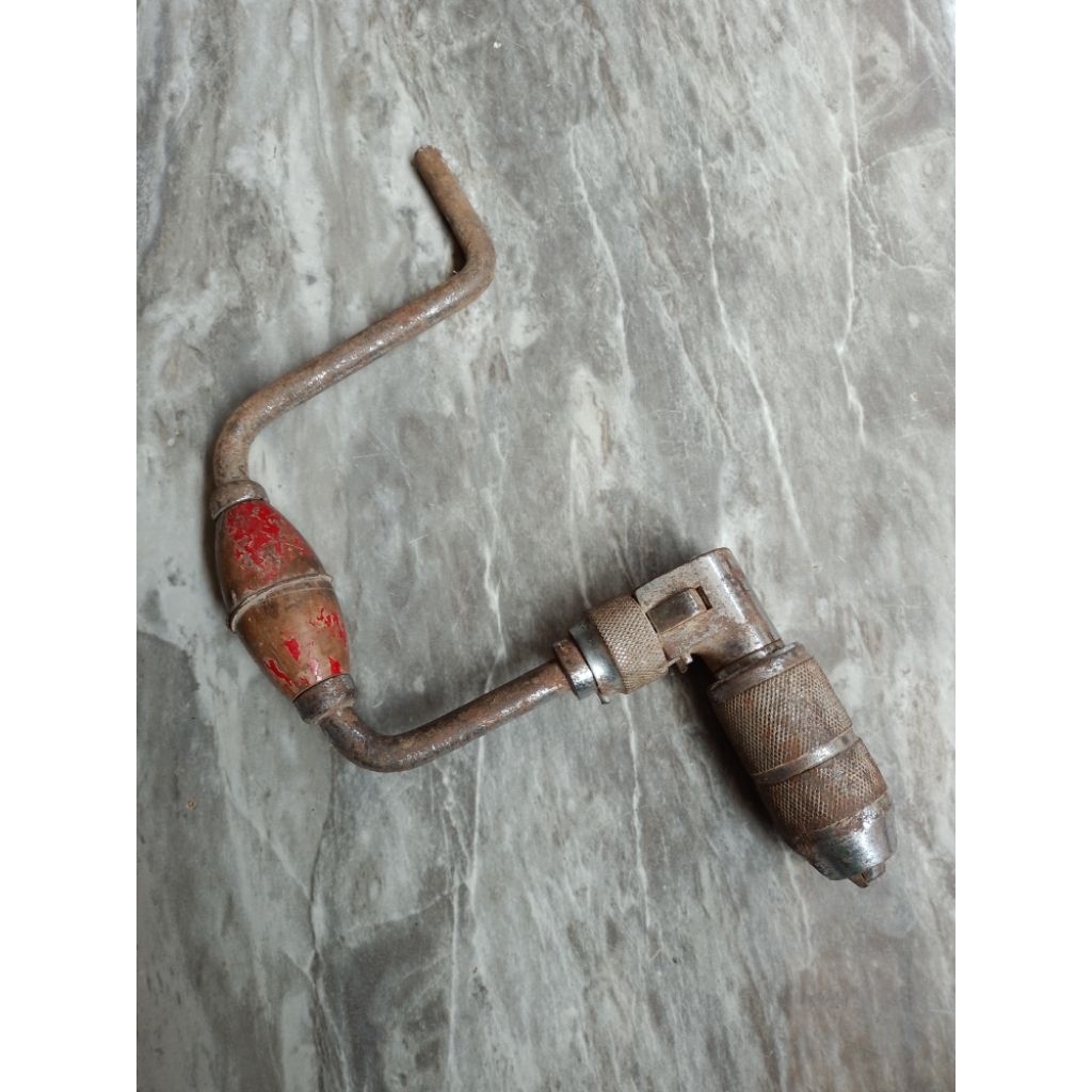 Bor Kayu Manual Display