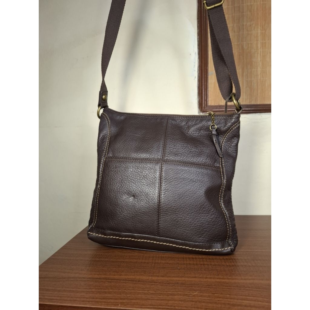 TheSAK sling bag espresso (Sold out)