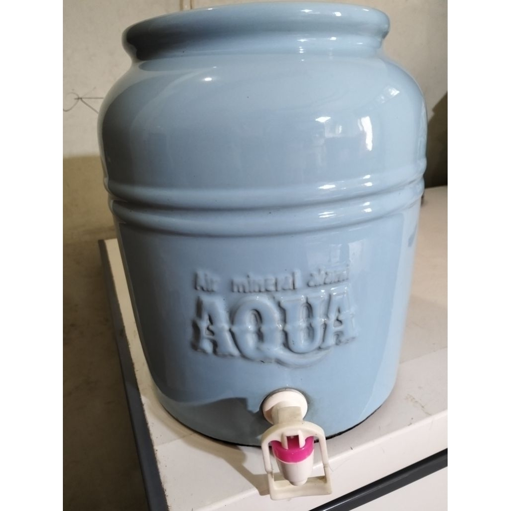 Guci keramik air galon/guci air galon keramik /guci keramik galon air