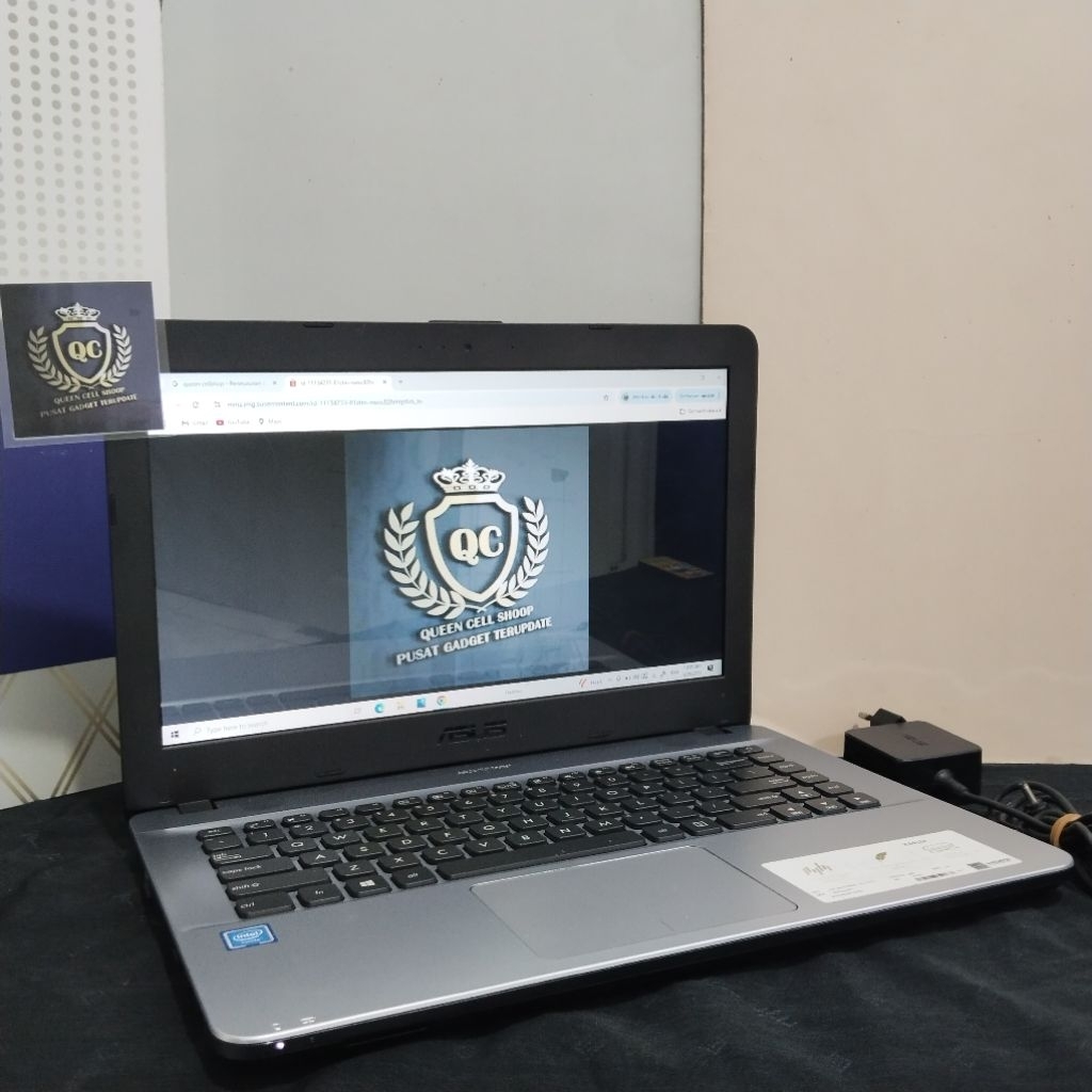 LAPTOP ASUS VIVOBOOK X441MA CELERON N4000 4GB 14INCH SECOND BERGARANSI