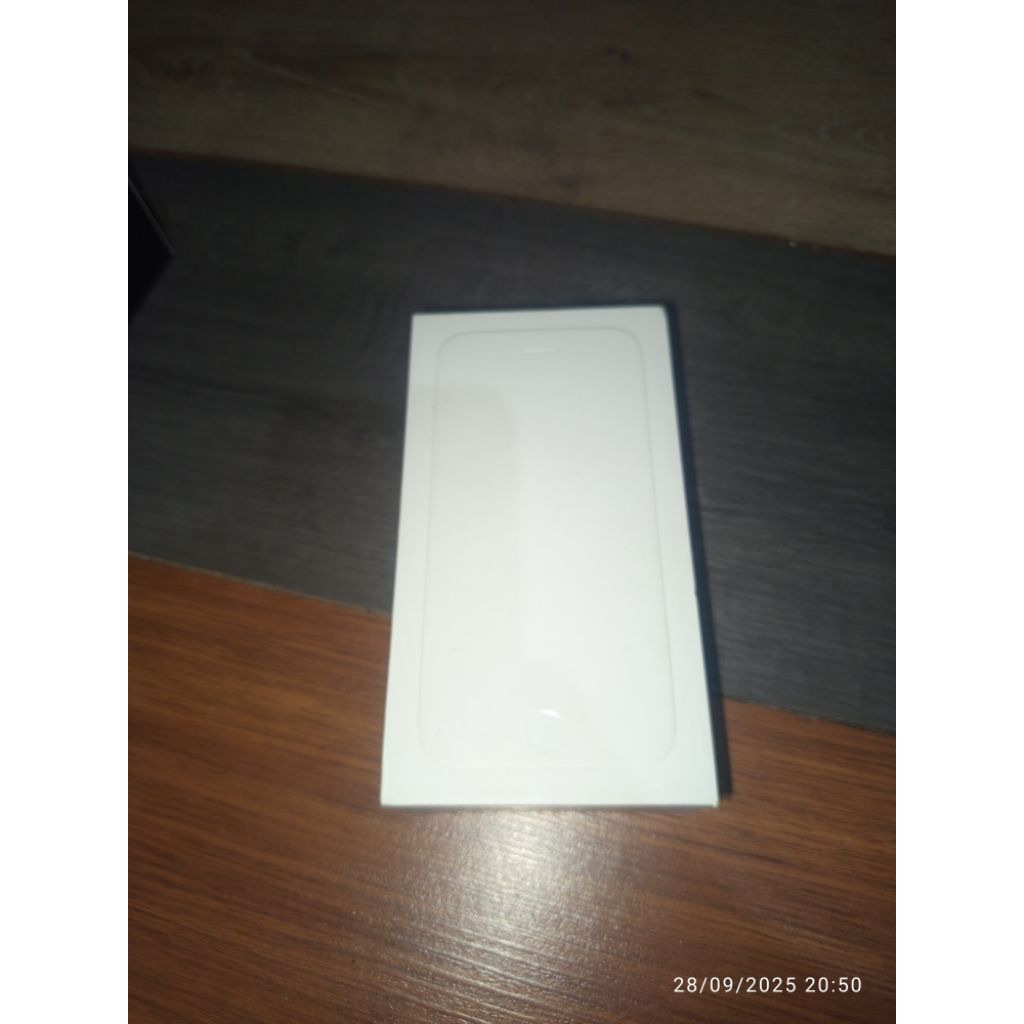 dus box ip 6 gold 64gb