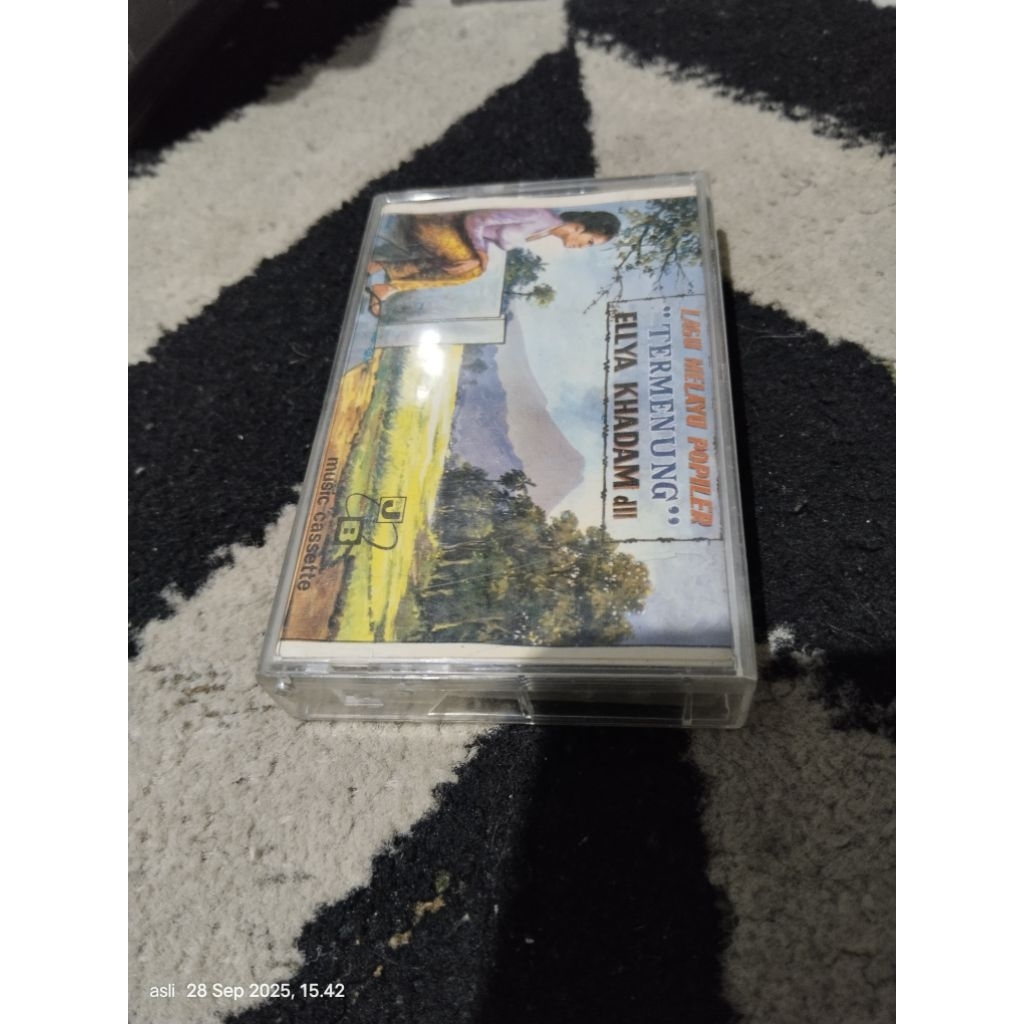 kaset pita ellya khadam / lagu melayu terpopuler