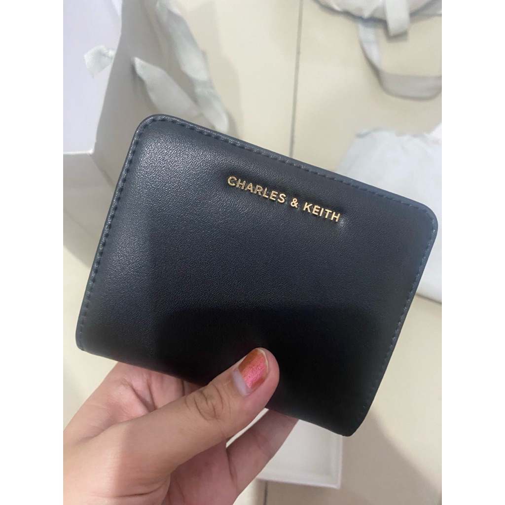 Dompet lipat charles and keith charles & keith CK Original