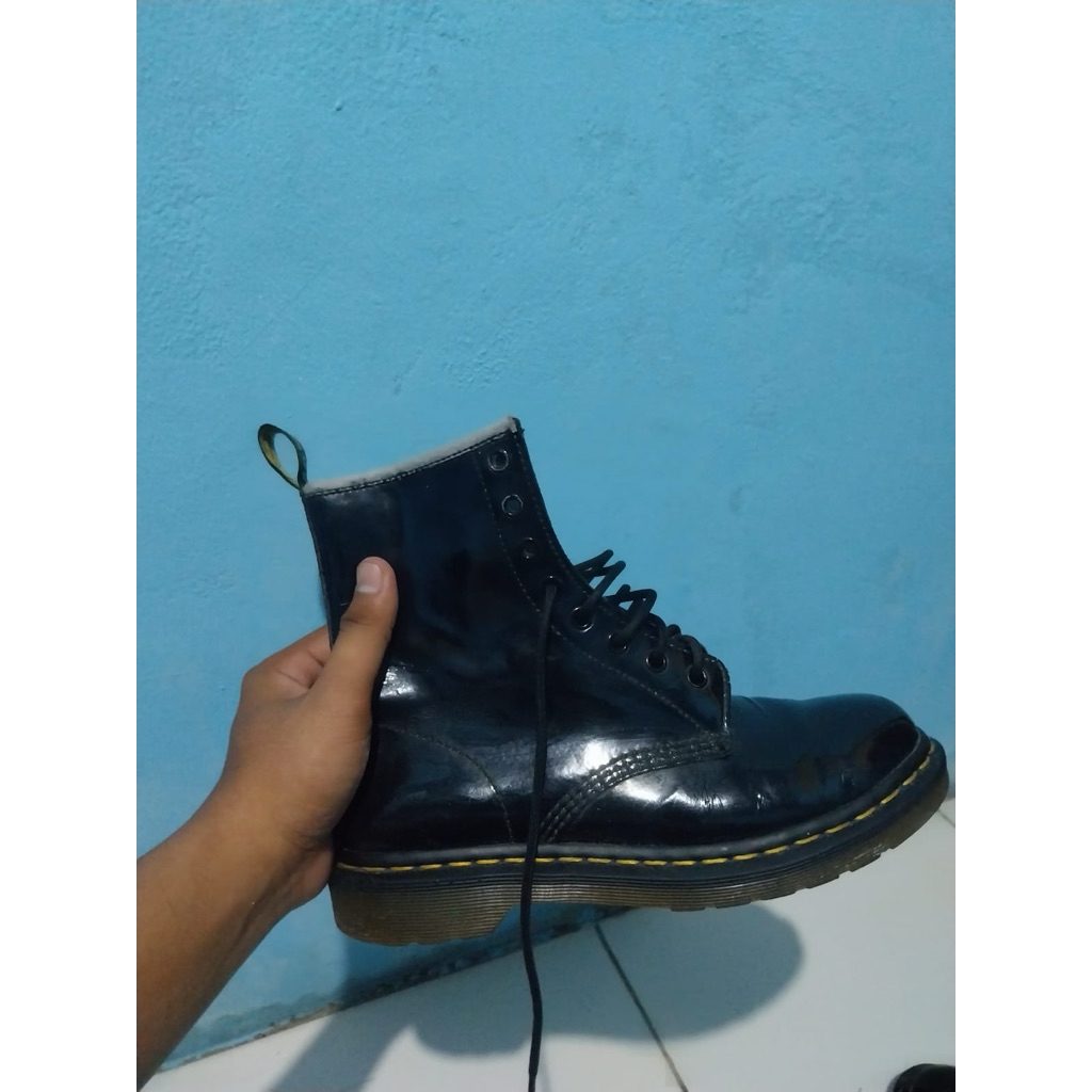 Sepatu Docmart hitam