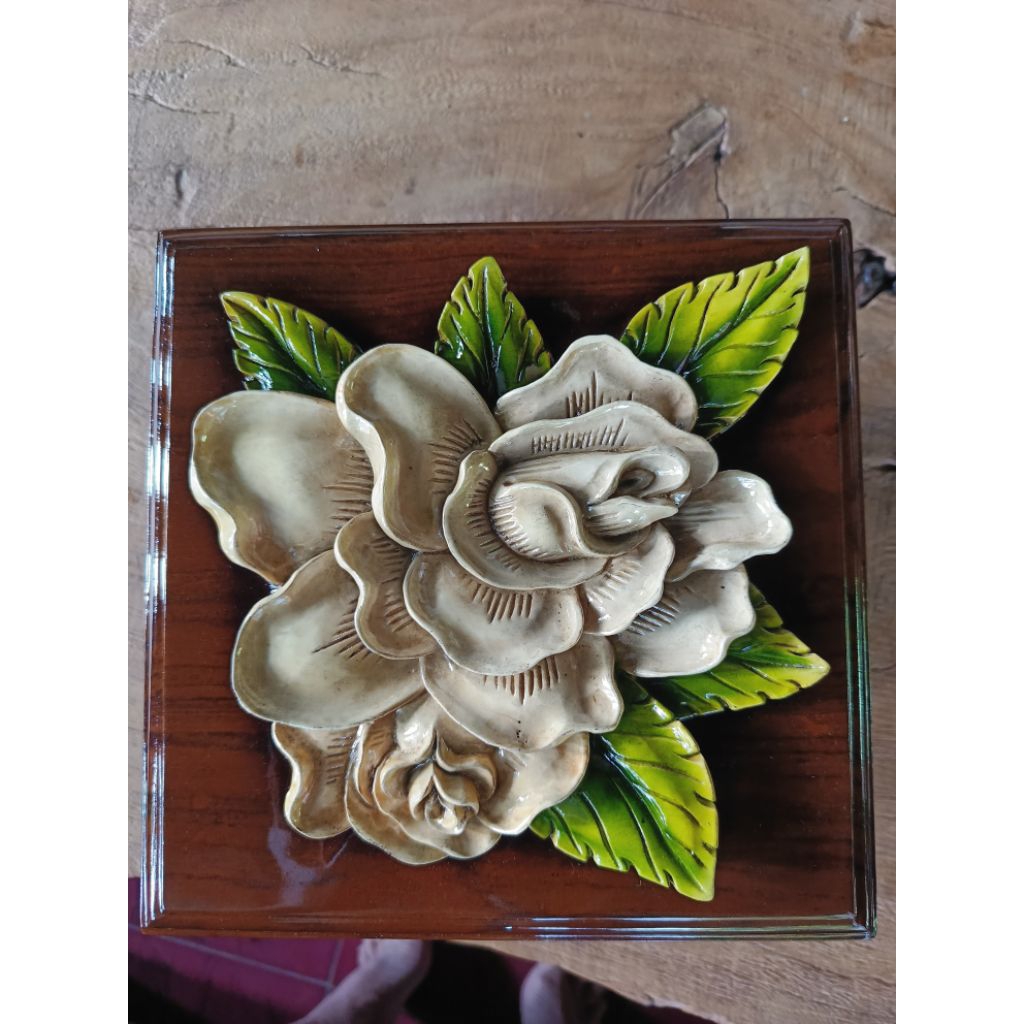 Kotak kayu jati ukir bunga kotak perhiasan penyimpanan