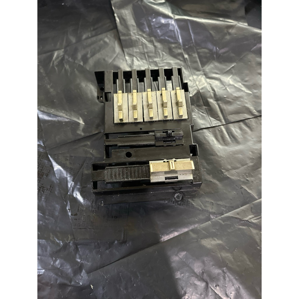 Knop Knob Equalizer Dan Volume Radio Tape Compo SONY CFS-1000S