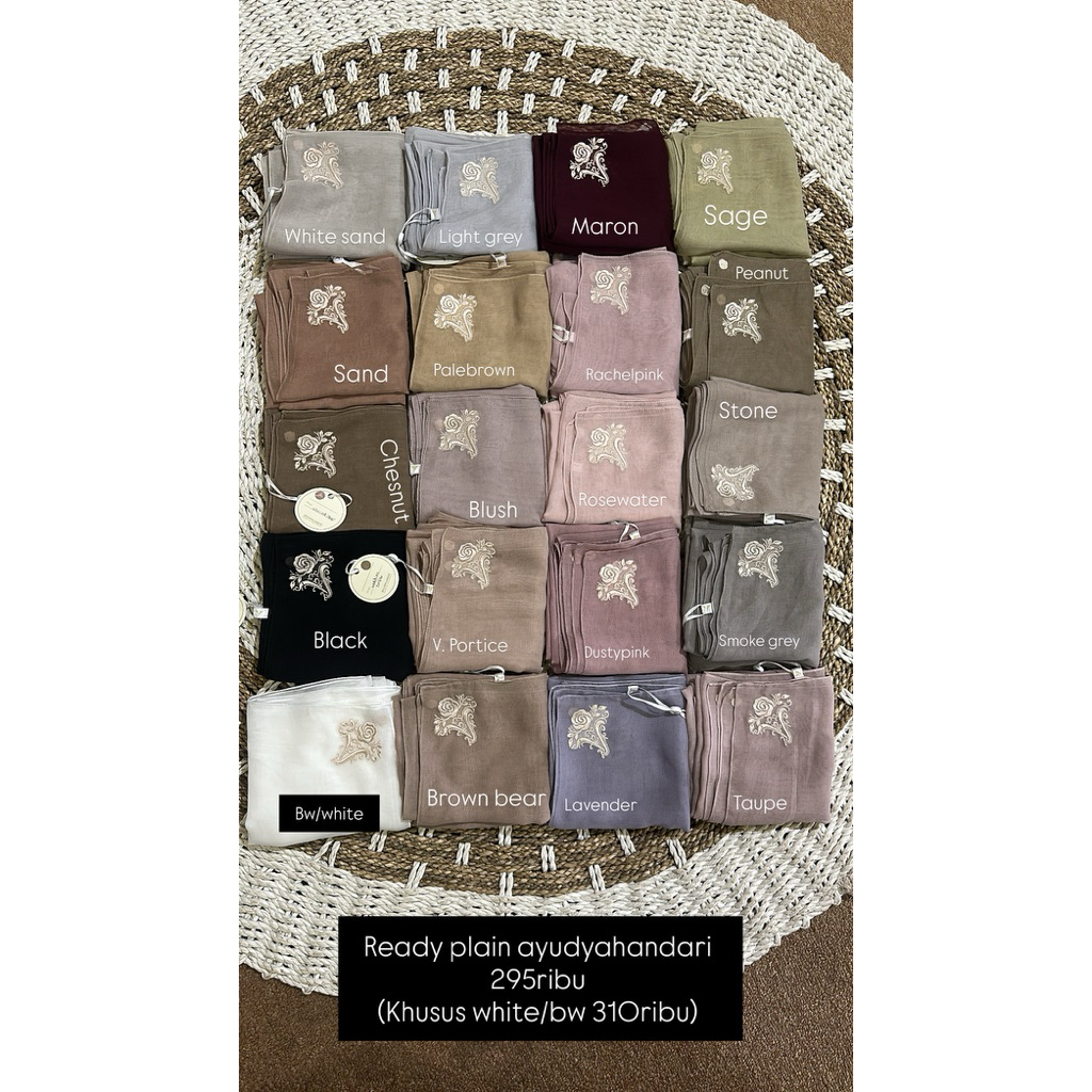 Ayu Dyah Andari - Roselle Signature plain scarf